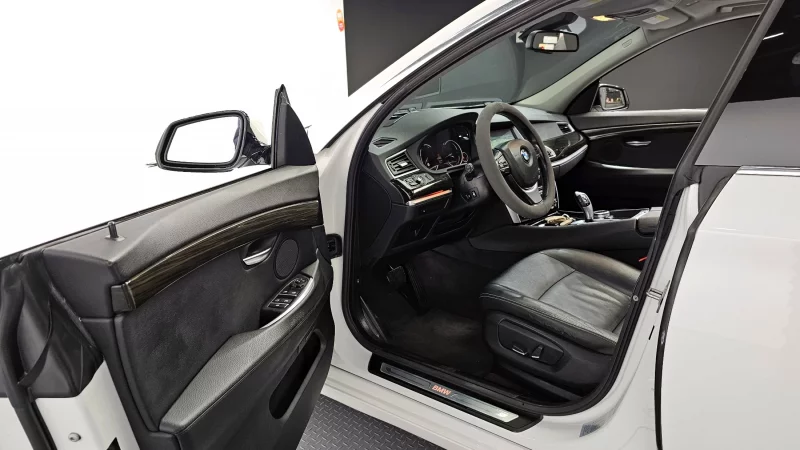 BMW 5-Series Gran Turismo