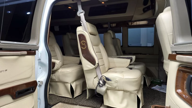 Chevrolet Express Van