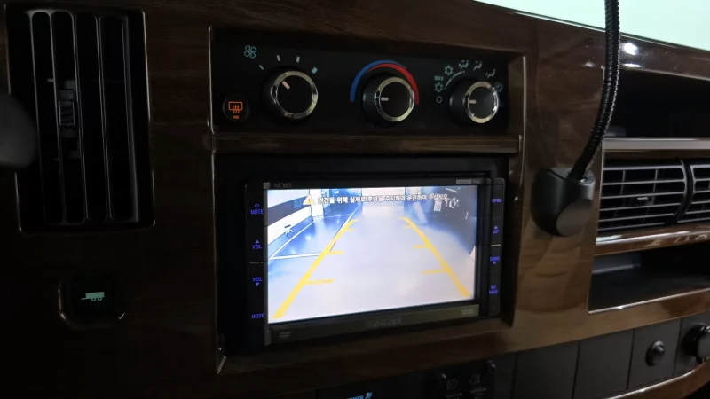 Chevrolet Express Van