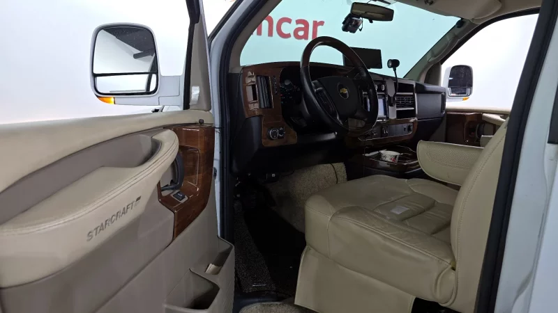 Chevrolet Express Van