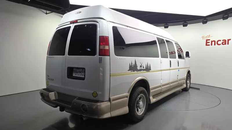 Chevrolet Express Van