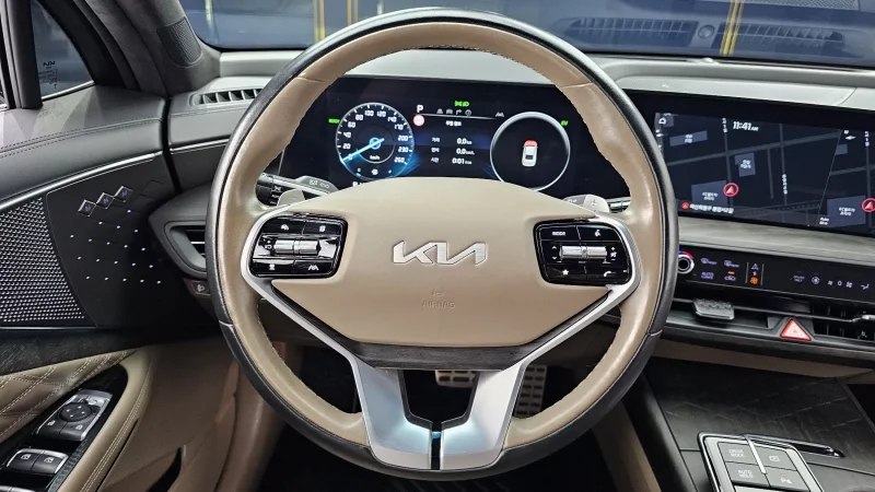 Kia K8