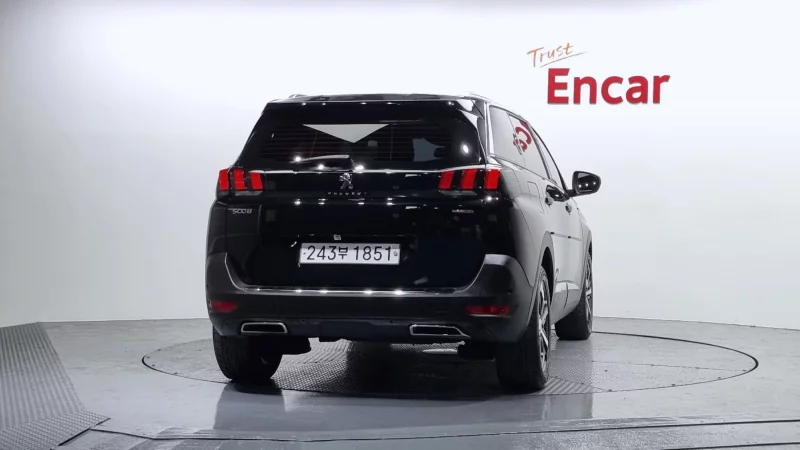Peugeot 5008