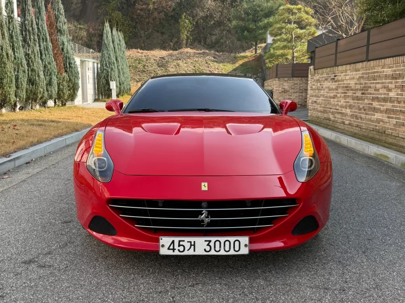 Ferrari CALIFORNIA