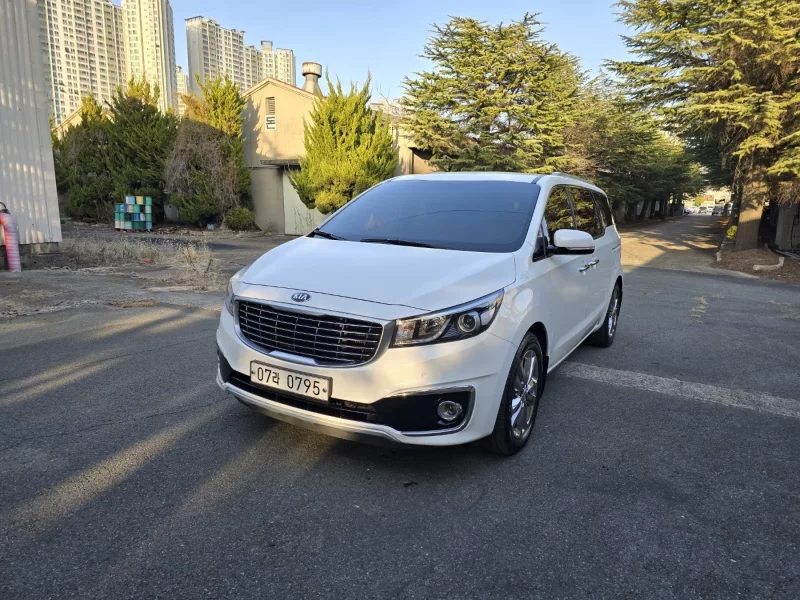 Kia Carnival