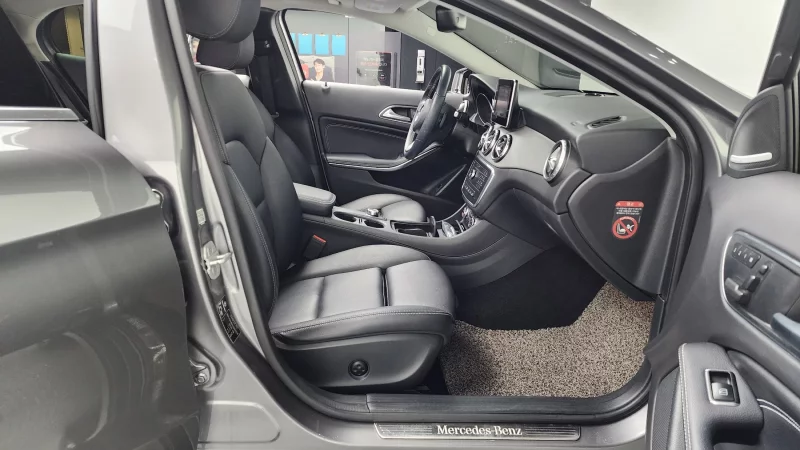 Mercedes-Benz GLA-Class