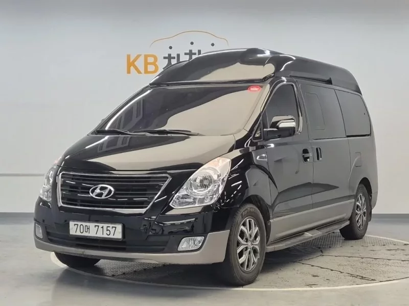 Hyundai Starex