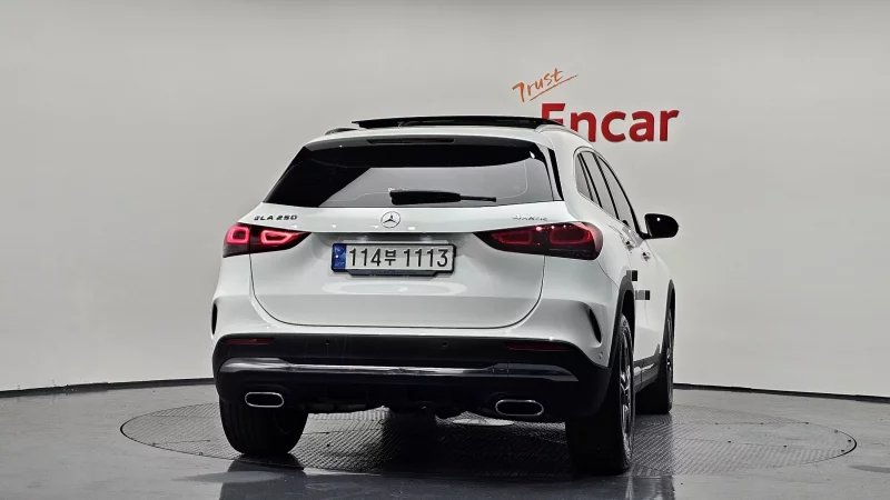 Mercedes-Benz GLA-Class