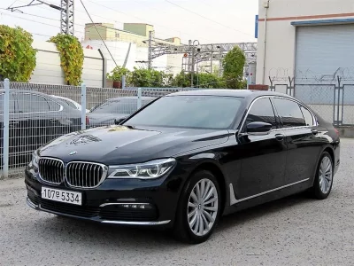 BMW 7-Series