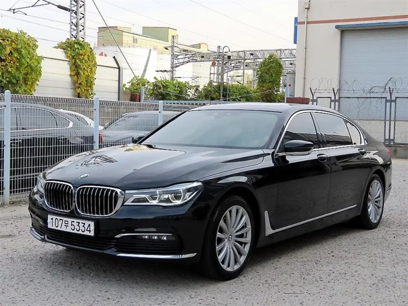 BMW 7-Series