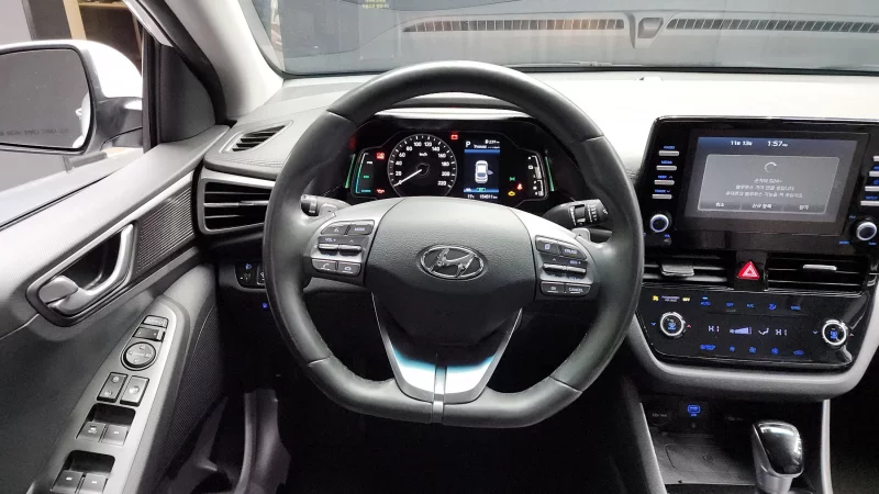 Hyundai Ioniq