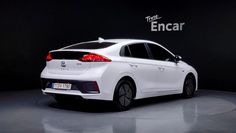 Hyundai Ioniq