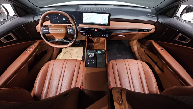 Kia K8