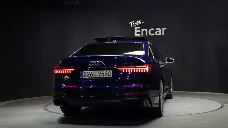 Audi S6