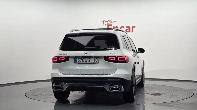 Mercedes-Benz GLB-Class