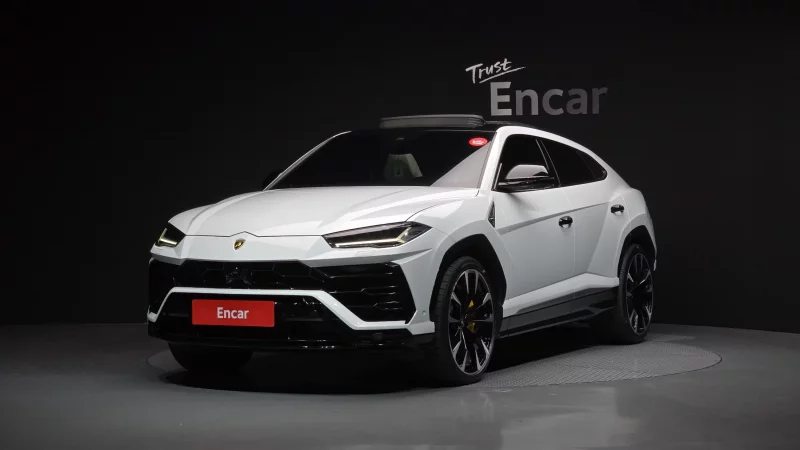 Lamborghini URUS