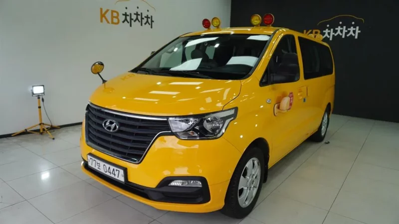 Hyundai Starex