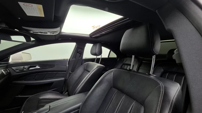 Mercedes-Benz CLS-Class