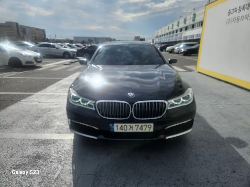 BMW 7-Series