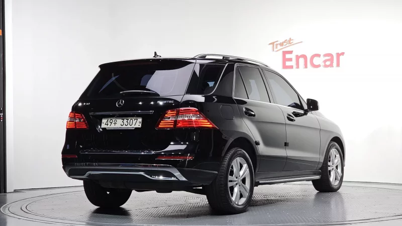 Mercedes-Benz M-class