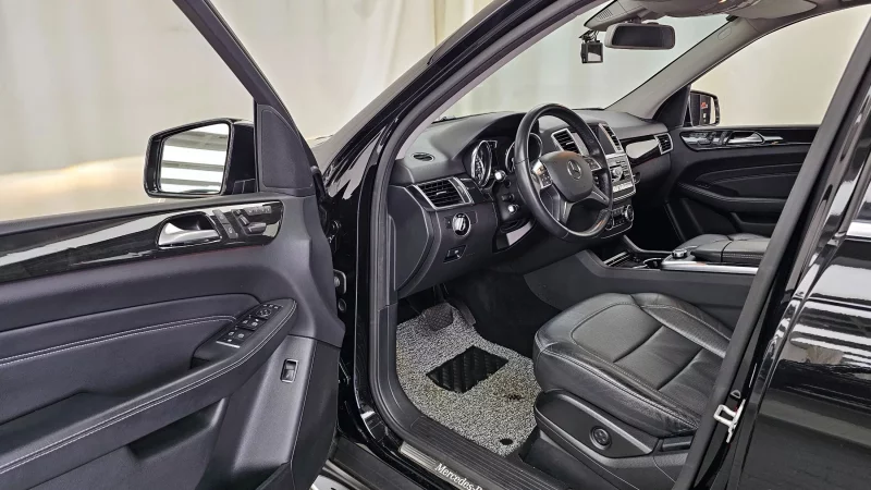 Mercedes-Benz M-class