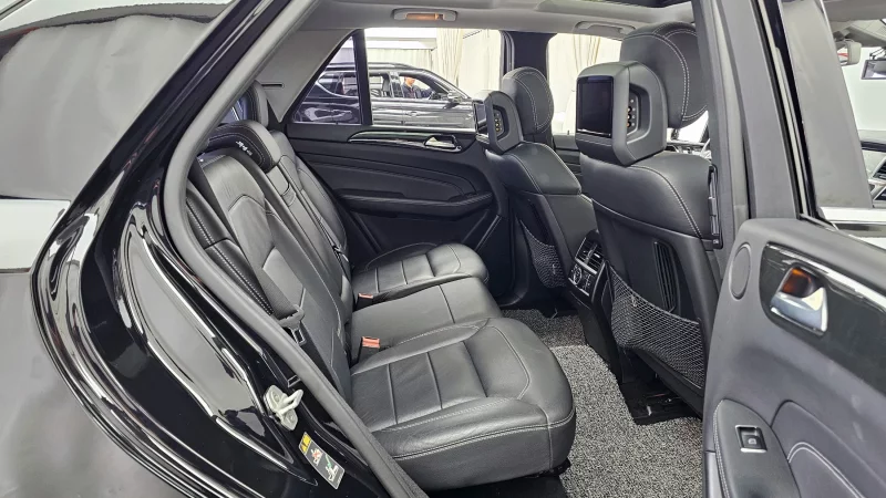 Mercedes-Benz M-class