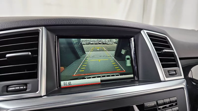 Mercedes-Benz M-class