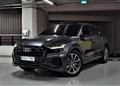 Audi Q8
