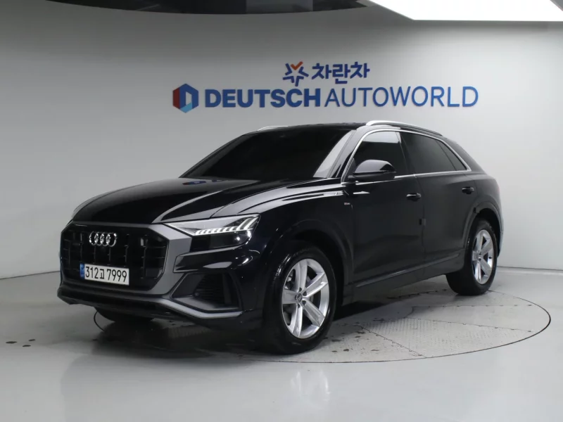 Audi Q8