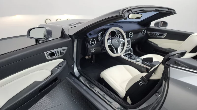 Mercedes-Benz SLK-Class