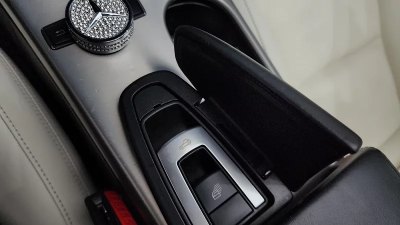 Mercedes-Benz SLK-Class