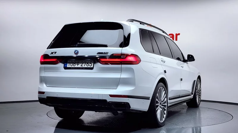 BMW X7