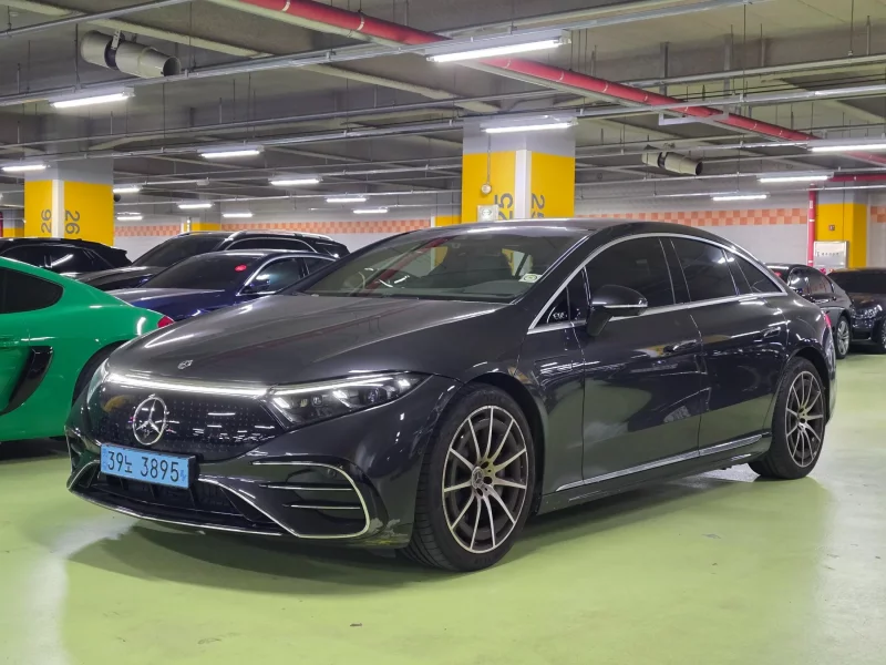 Mercedes-Benz EQS