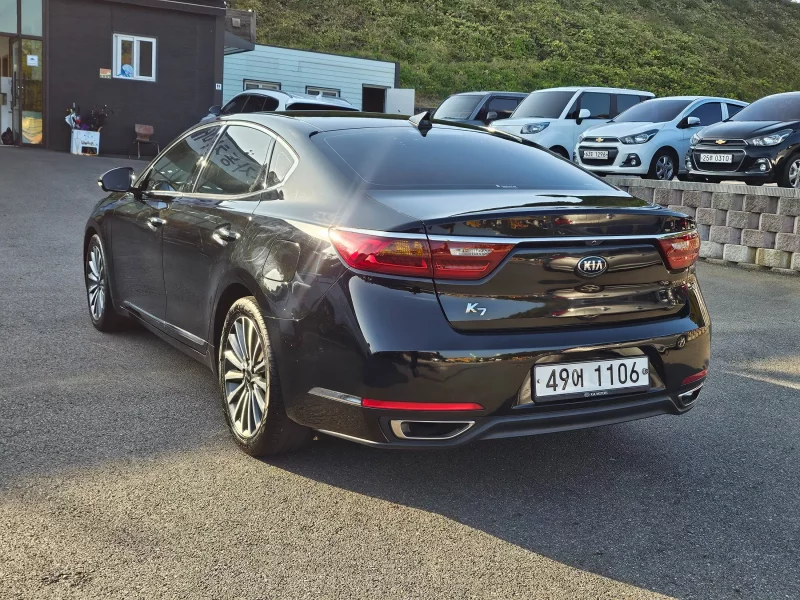 Kia K7