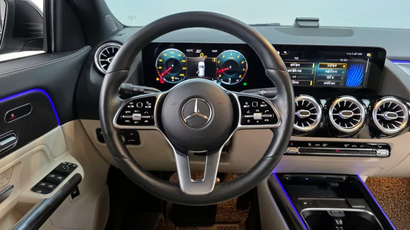 Mercedes-Benz GLA-Class