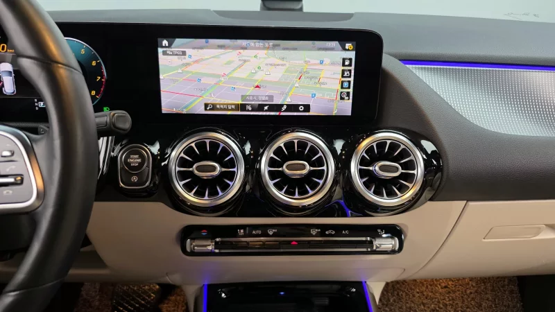 Mercedes-Benz GLA-Class