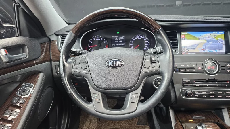 Kia K7