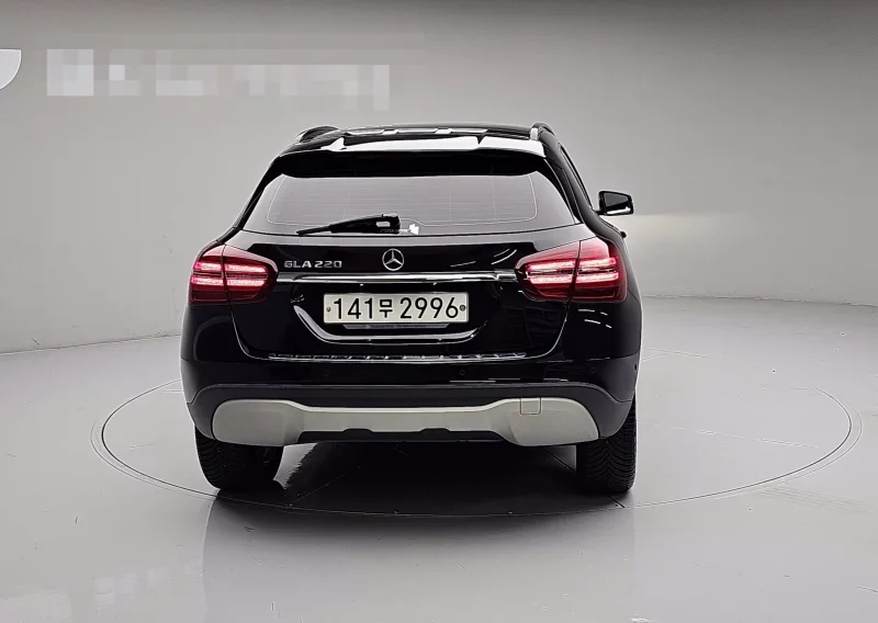 Mercedes-Benz GLA-Class