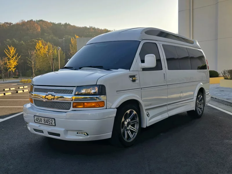 Chevrolet Express Van