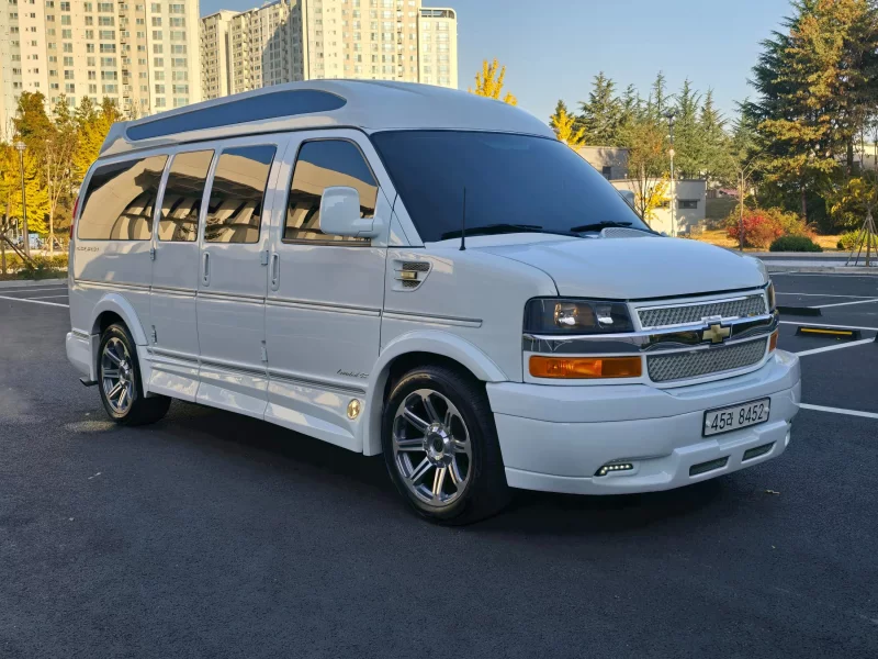 Chevrolet Express Van