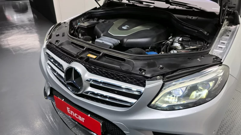 Mercedes-Benz GLE-Class