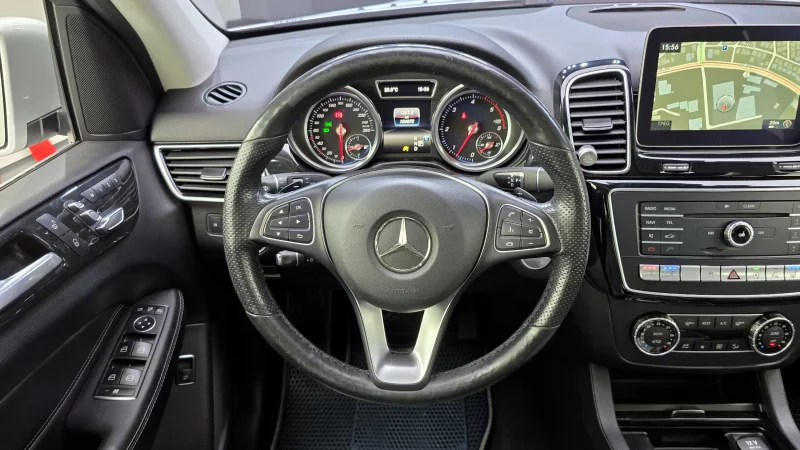 Mercedes-Benz GLE-Class