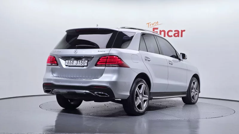 Mercedes-Benz GLE-Class