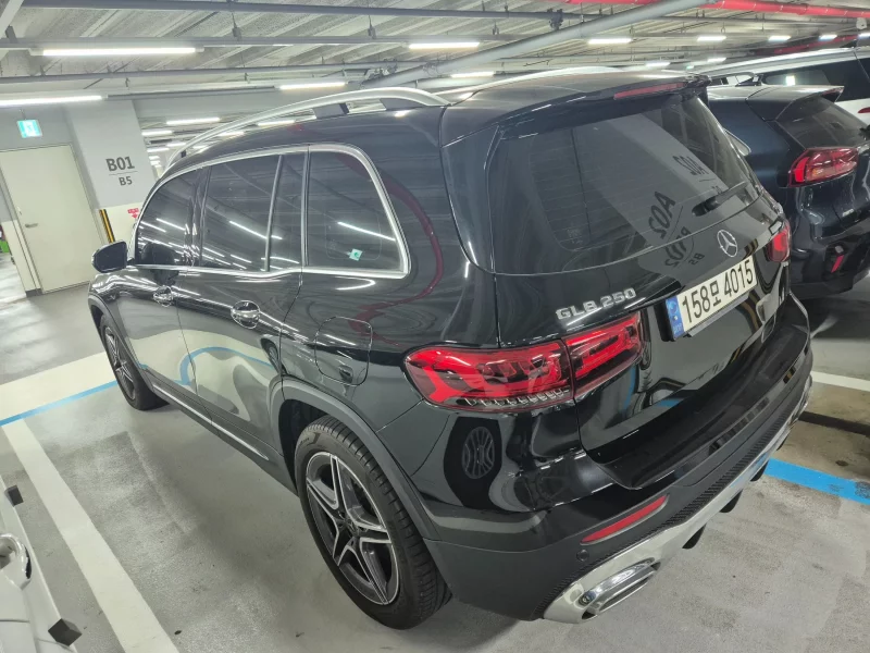 Mercedes-Benz GLB-Class