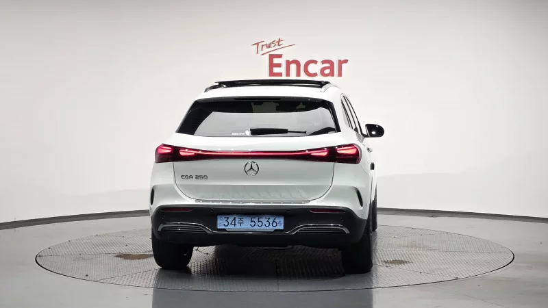 Mercedes-Benz EQA