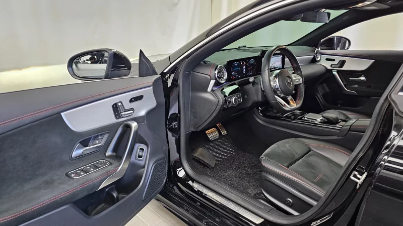 Mercedes-Benz CLA-Class