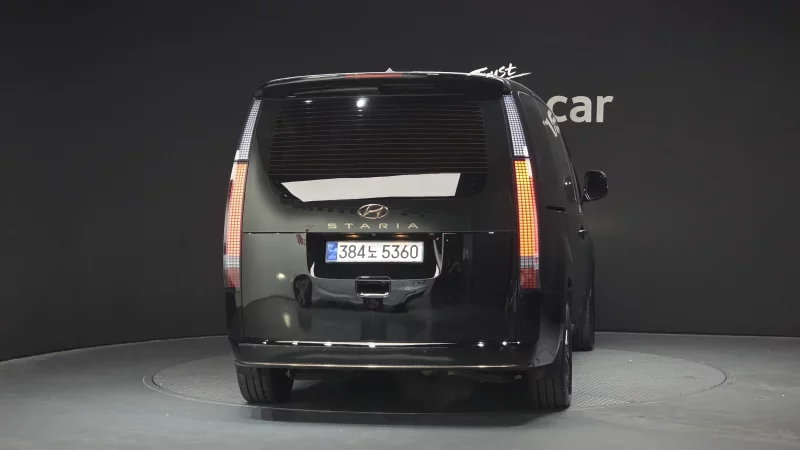 Hyundai Staria