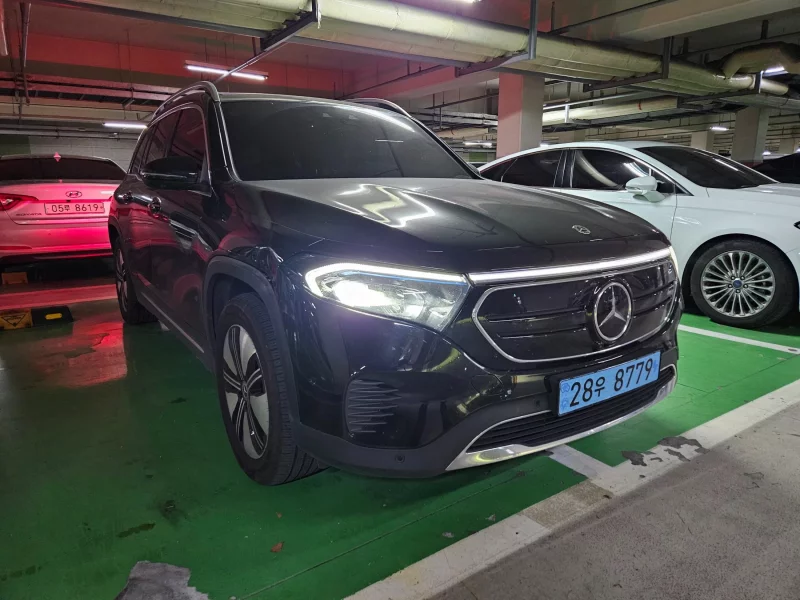 Mercedes-Benz EQB
