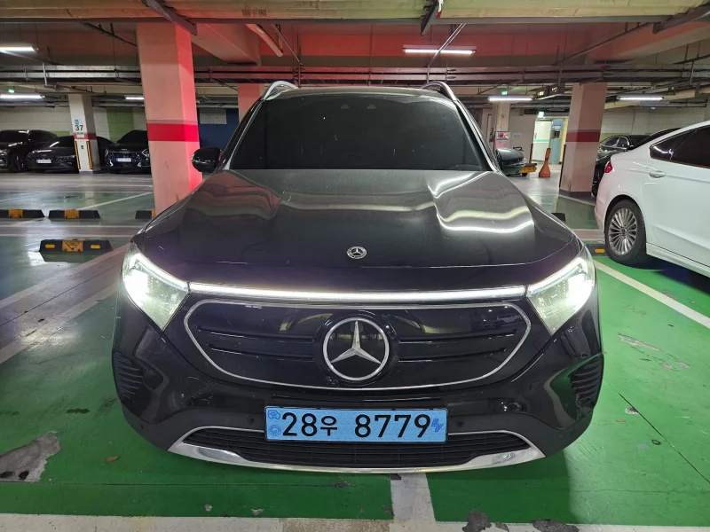 Mercedes-Benz EQB