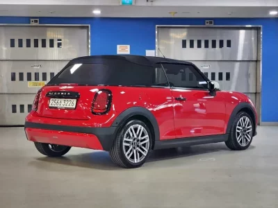 MINI Cooper Convertible
